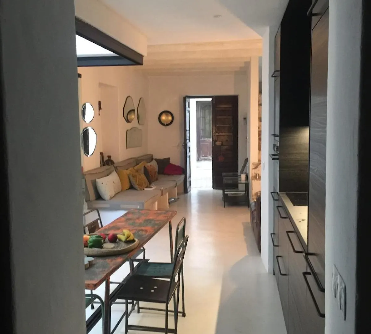 Unique Townhouse With Rooftop Pool Estepona Сasa de vacaciones